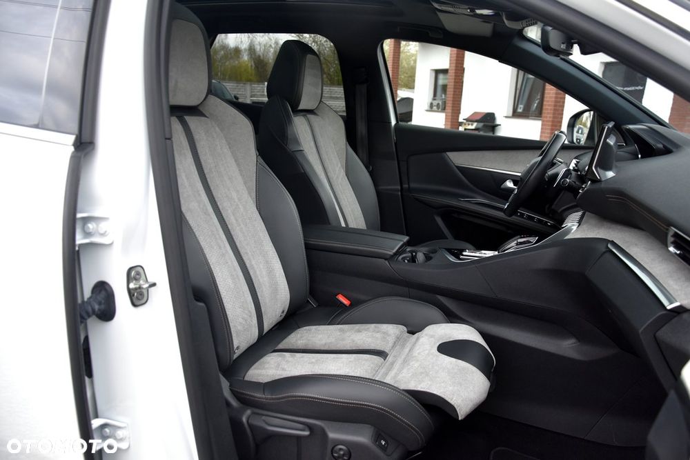 Peugeot 3008 1.6 PureTech HYbrid4 GT Line S&S EAT8 - 27