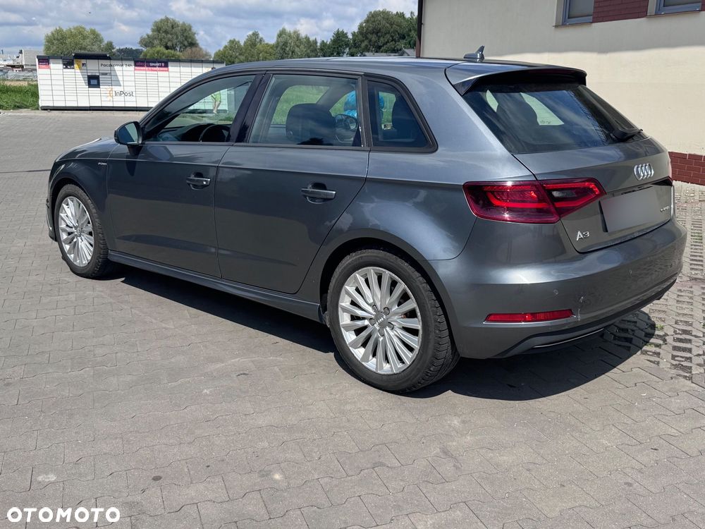Audi A3 Sportback 1.4 TFSI E-tron Ambition e-S tronic - 4