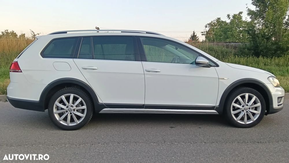 Volkswagen Golf - 3