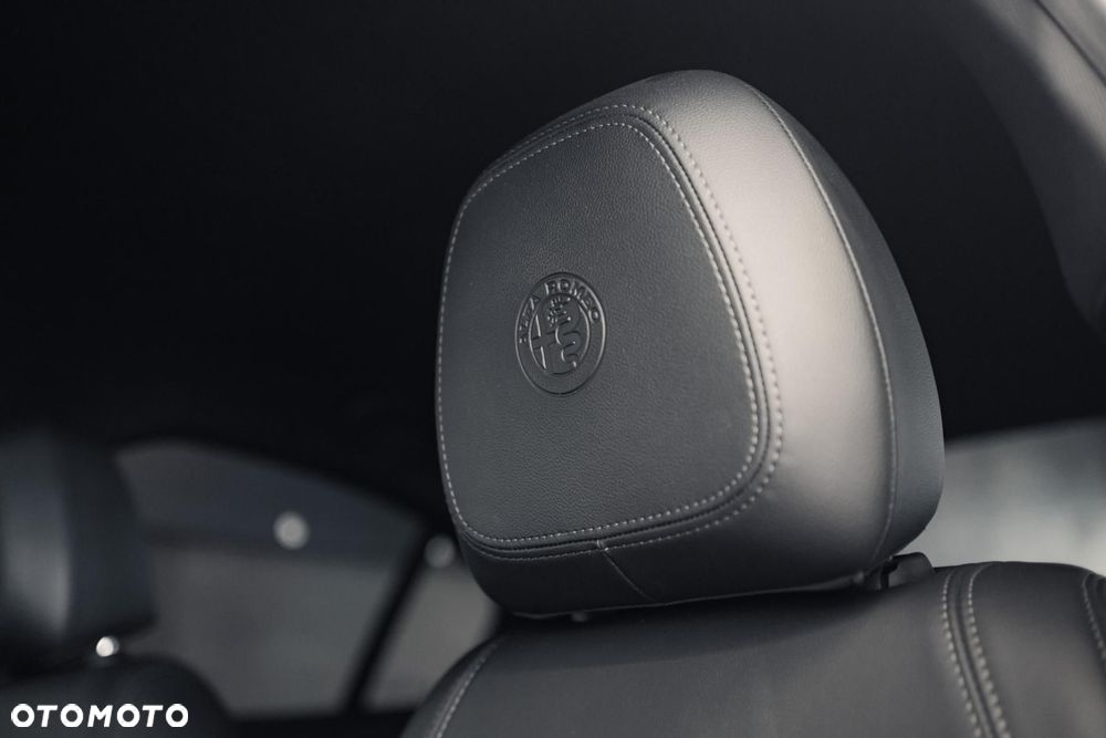 Alfa Romeo Giulia 2.0 Turbo Veloce Q4 - 33