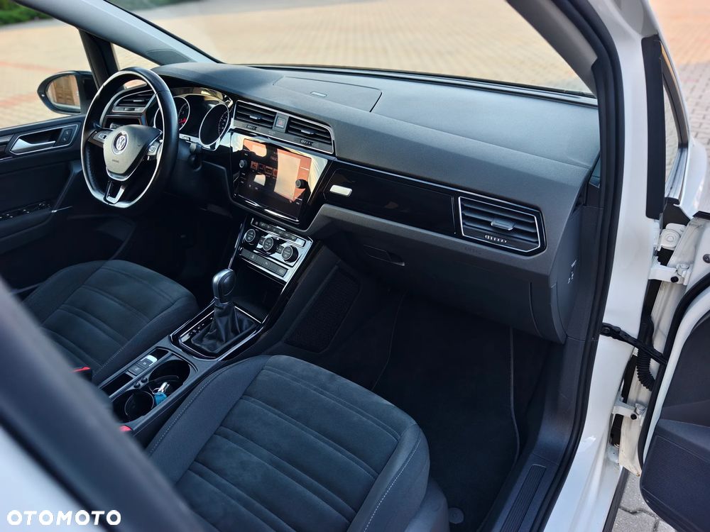 Volkswagen Touran 1.5 TSI ACT OPF DSG UNITED - 17