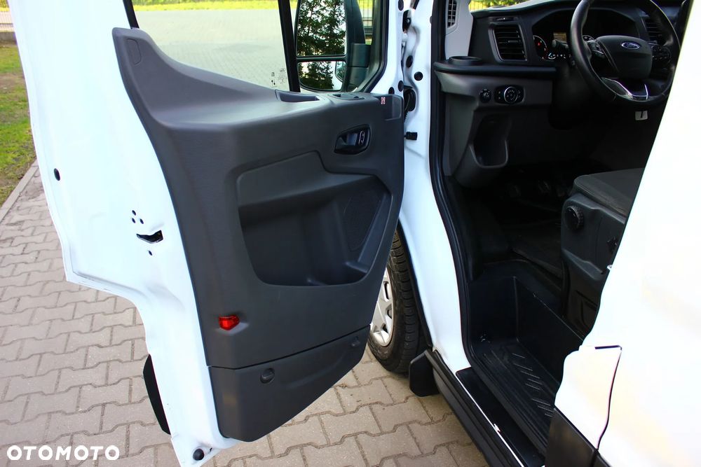 Ford TRANSIT  2.0 TDCI 130KM L2H2 BLASZAK 3 OSOBOWY - 16