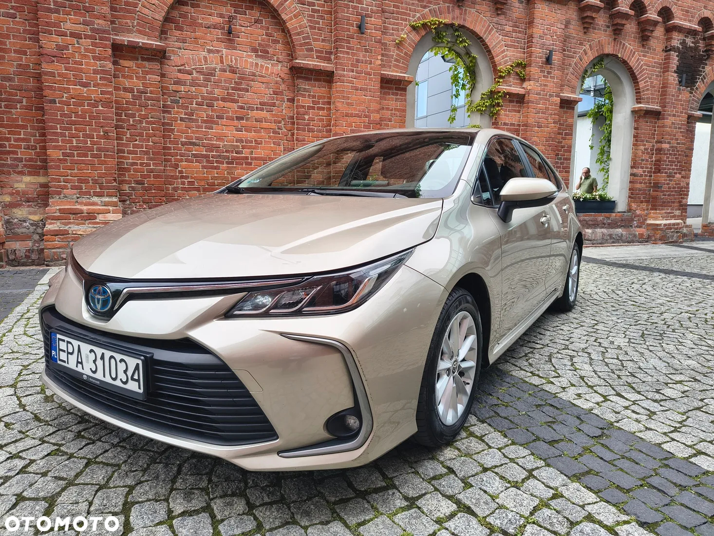 Toyota Corolla 1.8 Hybrid Comfort - 15