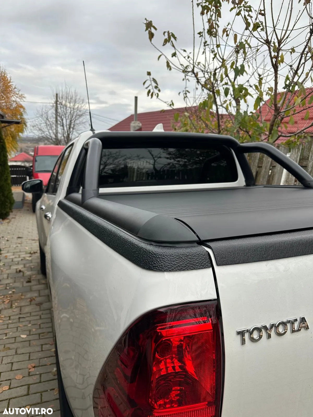 Toyota Hilux - 8