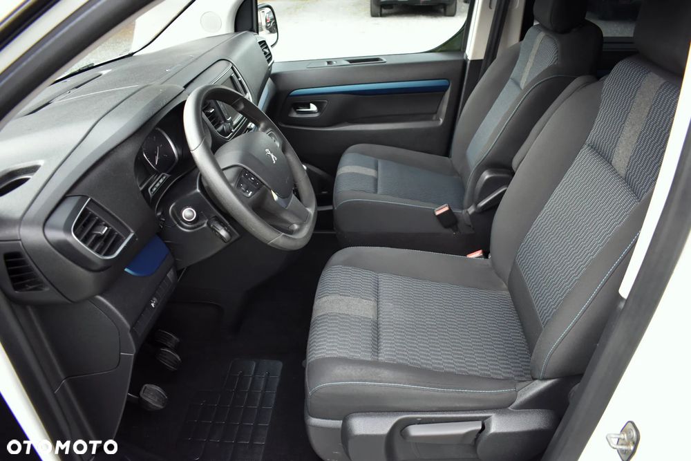 Peugeot Traveller L2 2.0 Active - 21