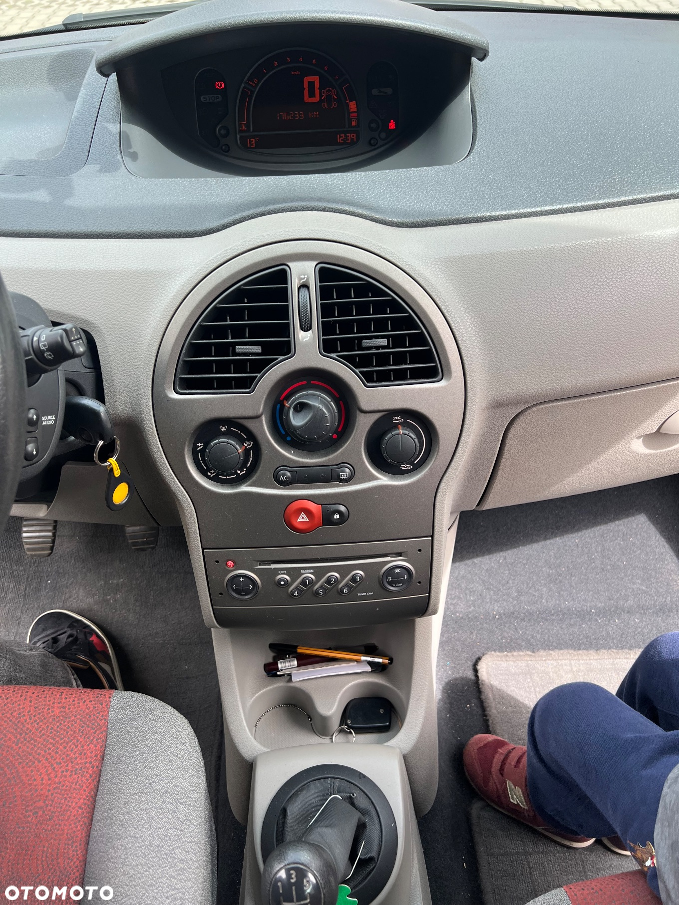 Renault Modus 1.6 16V Privilege - 10