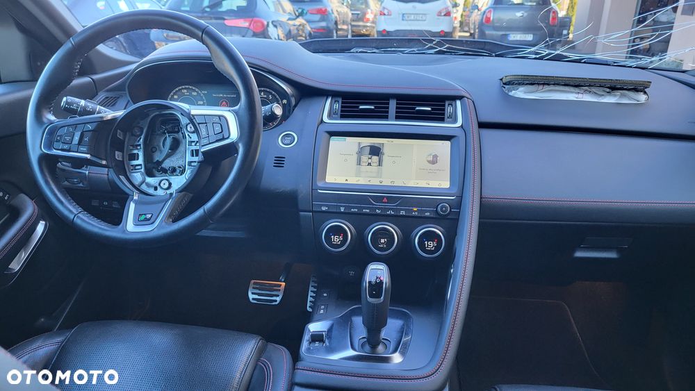 Jaguar E-Pace P200 AWD R-Dynamic S - 11
