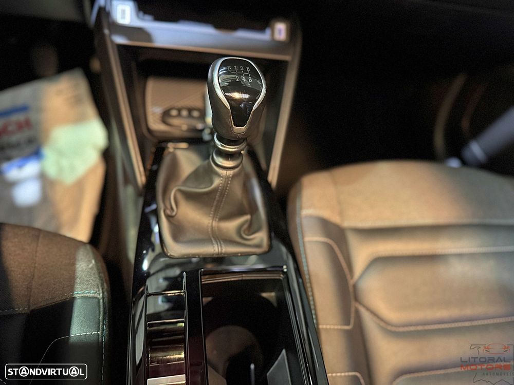 Citroën C4 1.2 PureTech Shine - 29