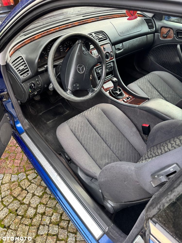 Mercedes-Benz CLK 200 Kompressor - 11