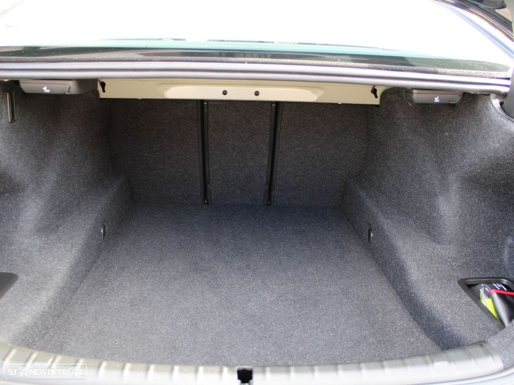 BMW 520 d Pack M - 55