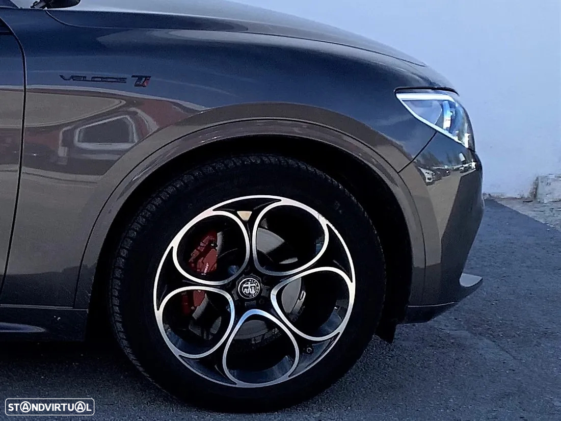 Alfa Romeo Stelvio 2.0 T Veloce TI Q4 AT8 - 17