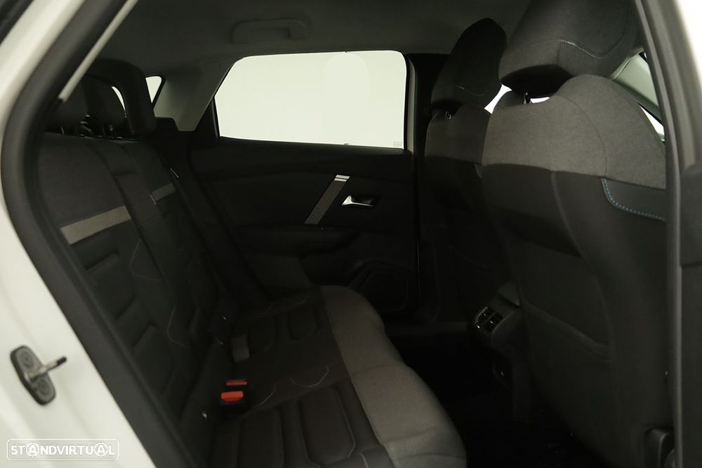 Citroën C4 1.2 PureTech Max - 24