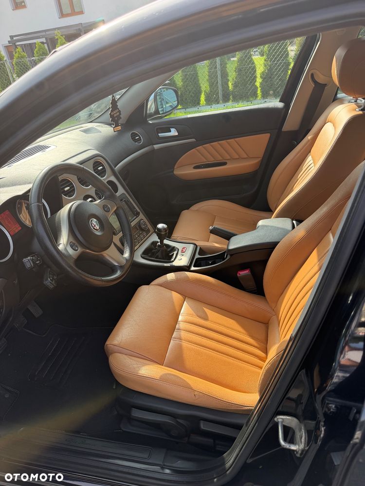 Alfa Romeo 159 1.9JTDM Distinctive - 11