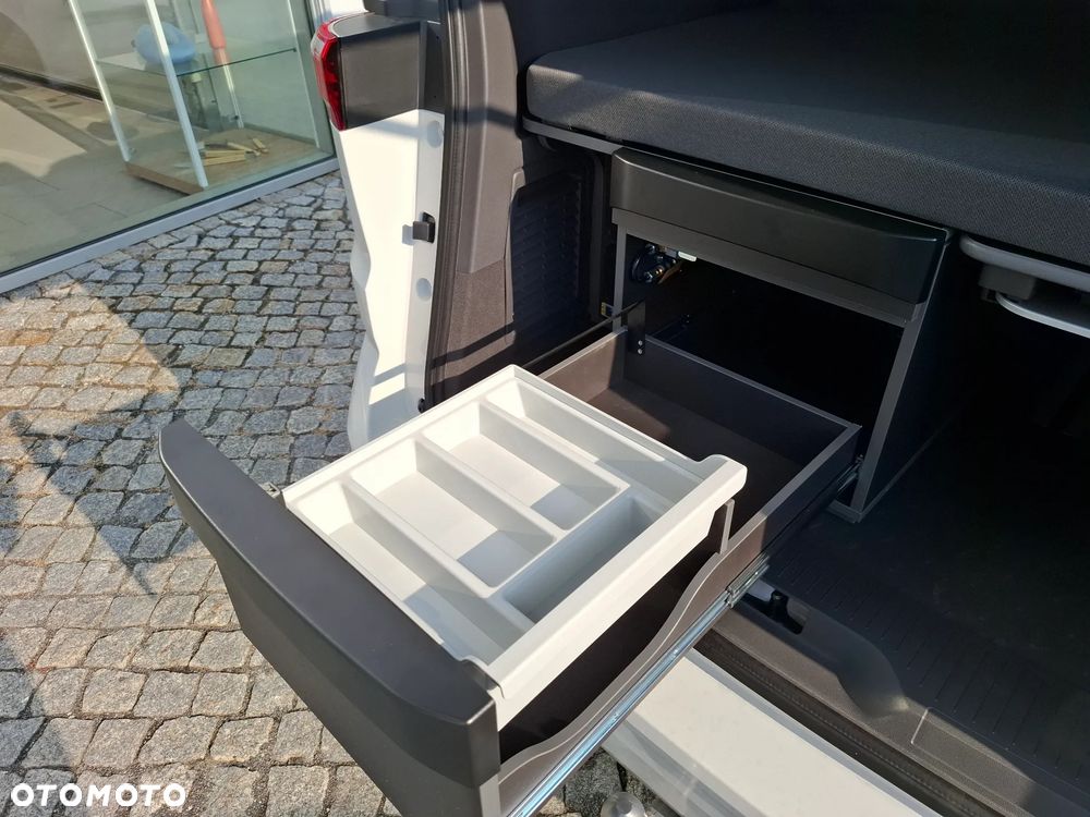 Volkswagen California Beach Camper - 4