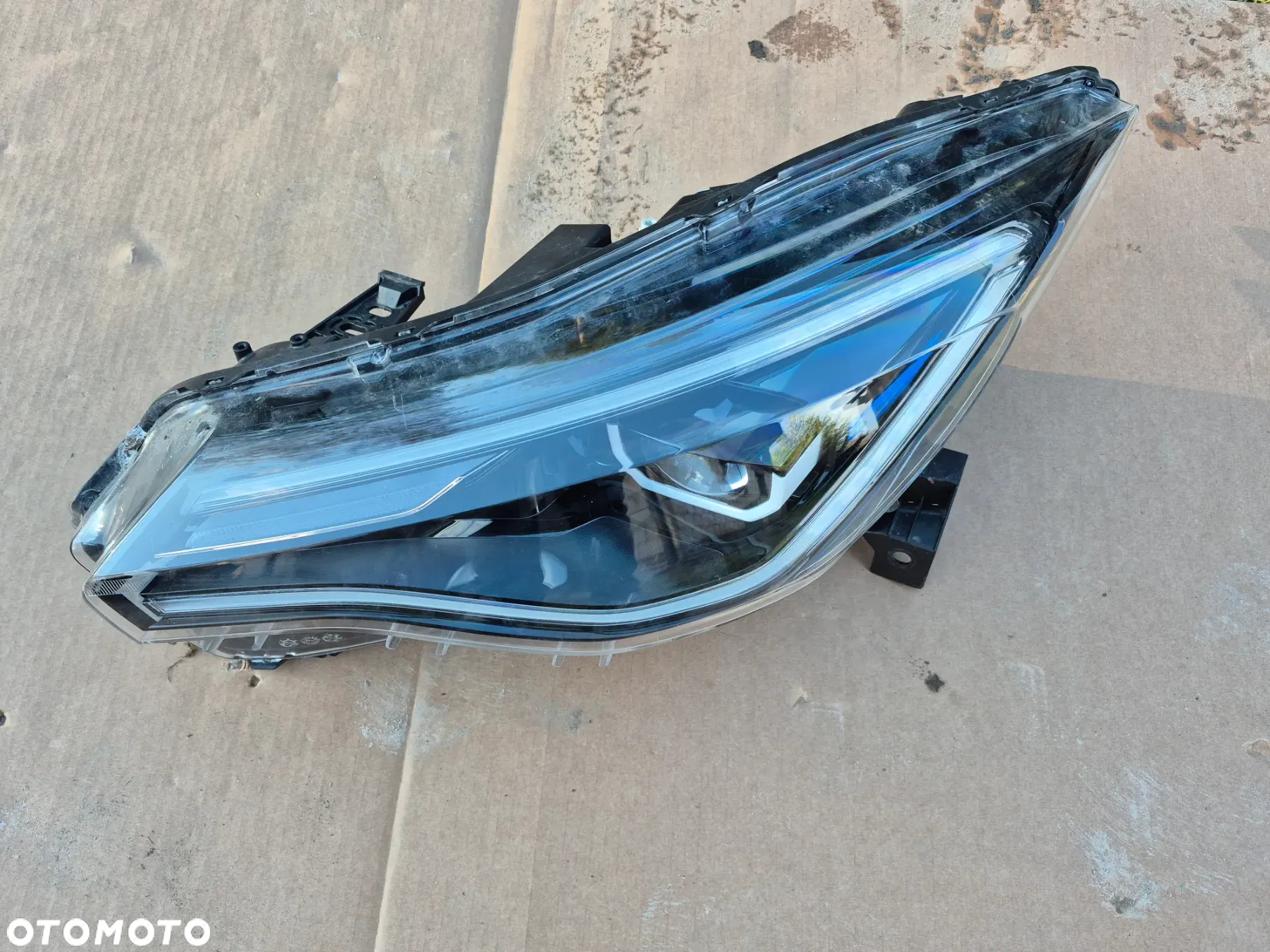 RENAULT ZOE II MASKA BŁOTNIK PRAWY PAS PRZEDNI CHŁODNICE LAMPY KOD LAKIERU TEKQA - 19