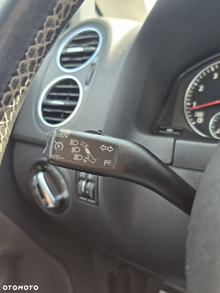 Volkswagen Golf Plus - 28
