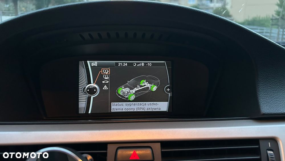 BMW Seria 3 320d Efficient Dynamics - 35