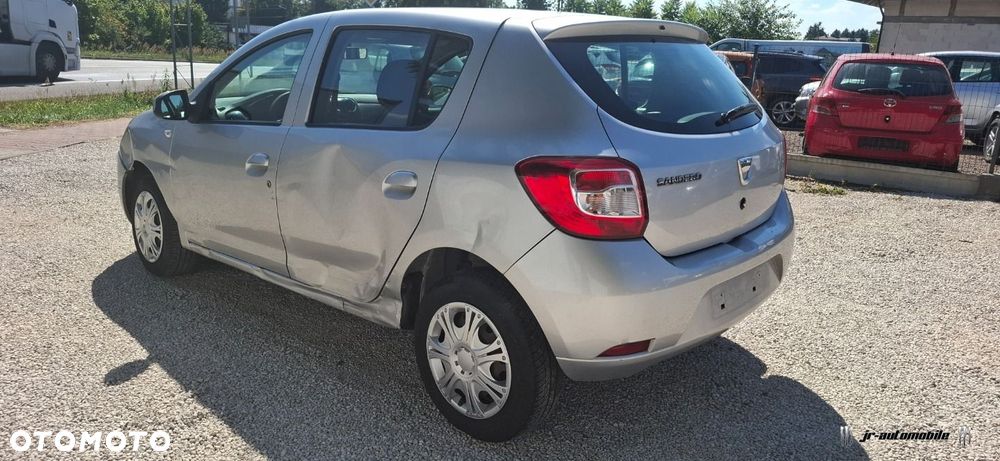 Dacia Sandero - 4