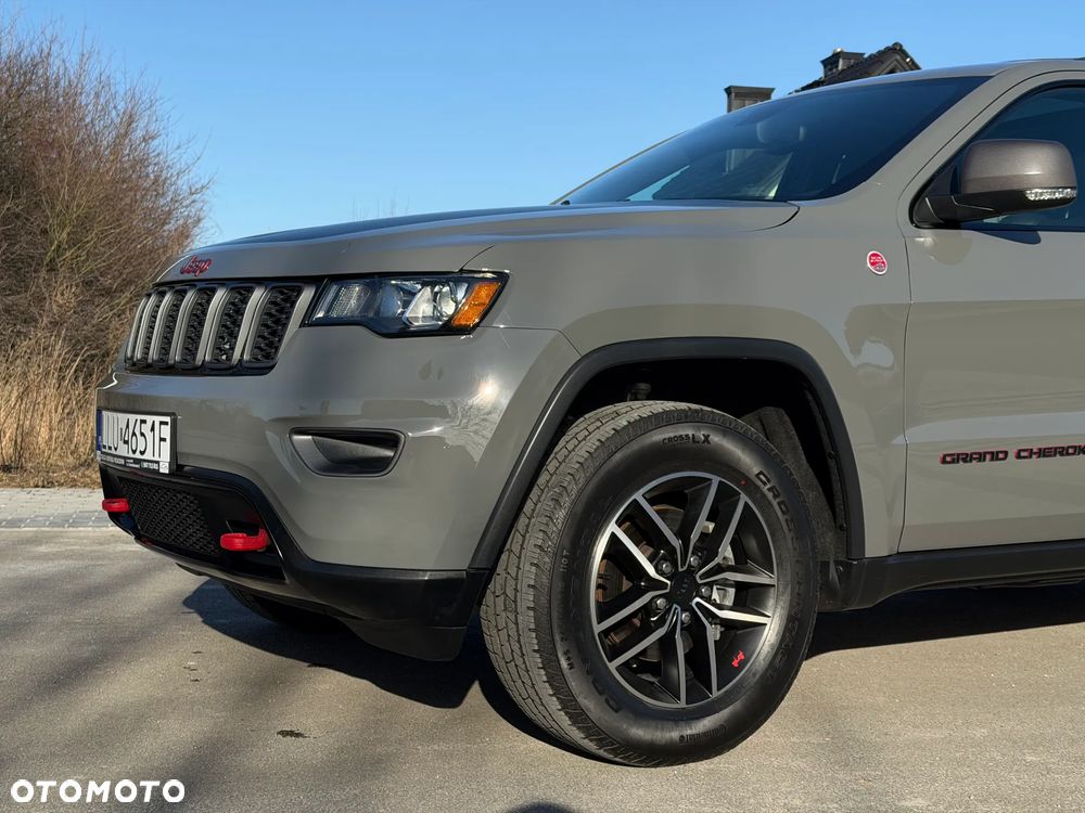 Jeep Grand Cherokee - 9