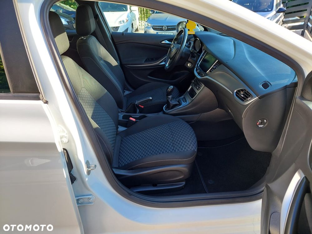 Opel Astra - 33