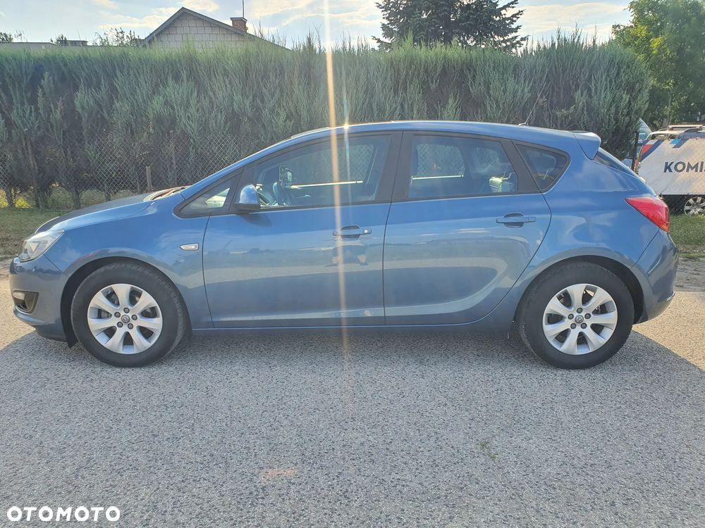 Opel Astra IV 1.4 T Cosmo - 9