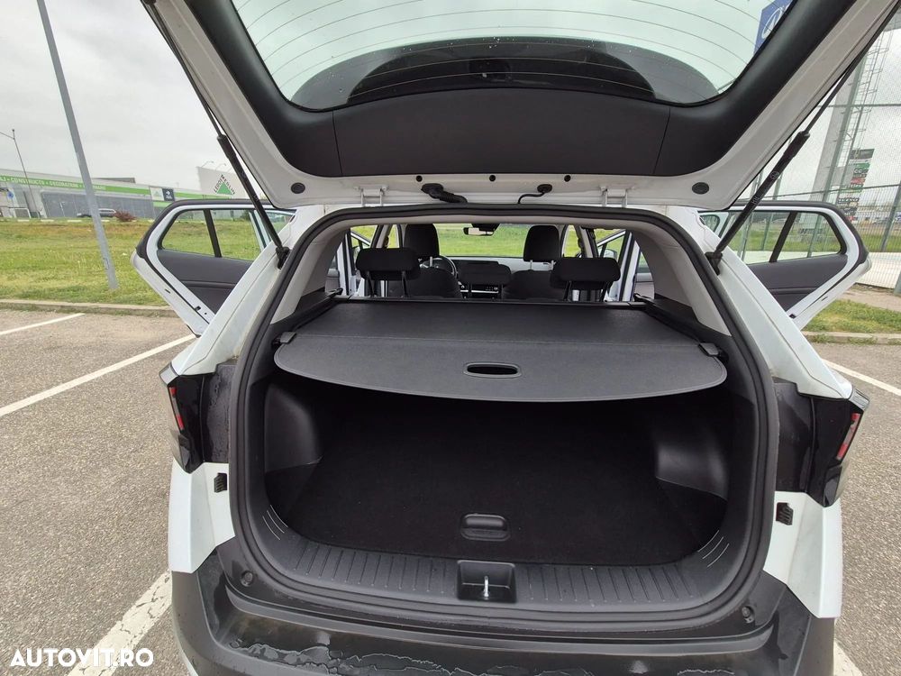 Kia Sportage 1.6 T-GDI MHEV 6MT 4x2 Urban - 16