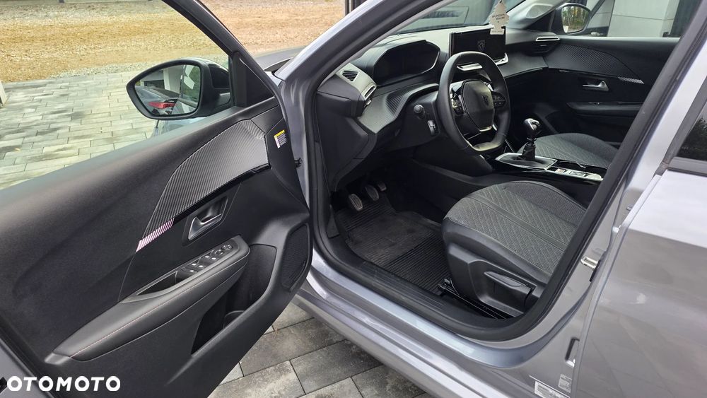Peugeot 208 1.2 PureTech Allure S&S - 18