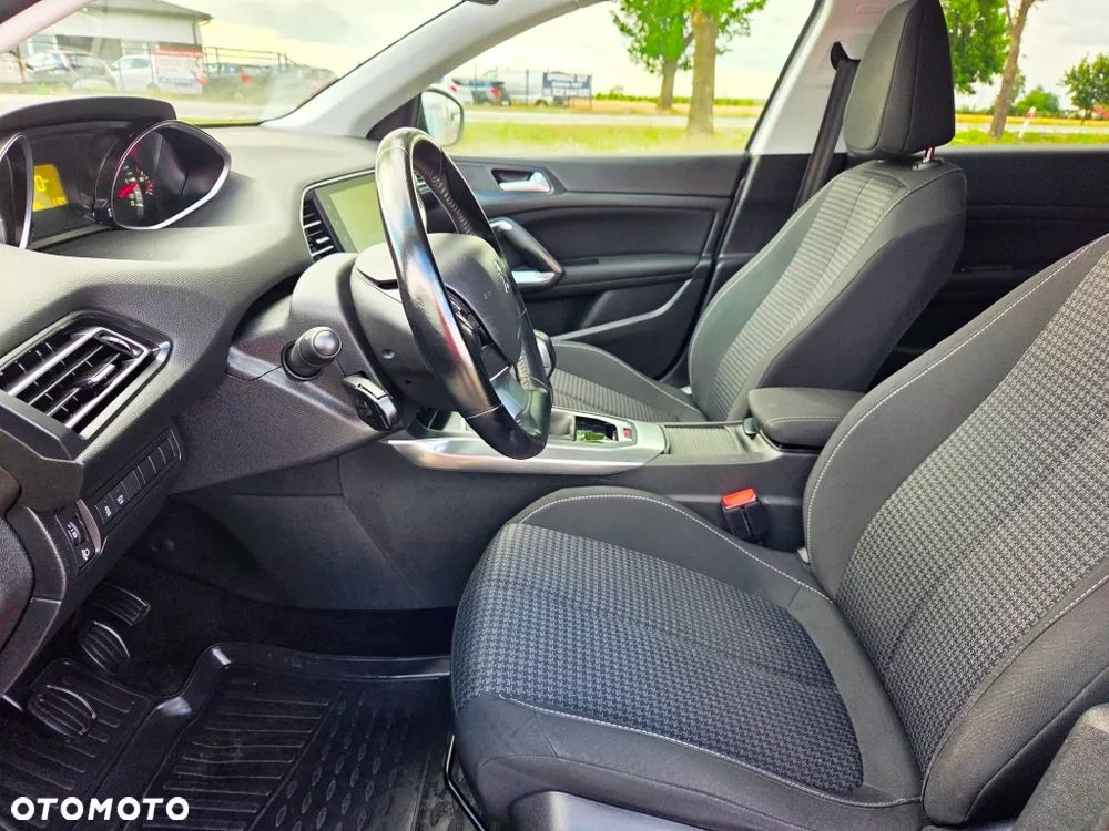 Peugeot 308 1.6 e-HDi Allure S&S - 27