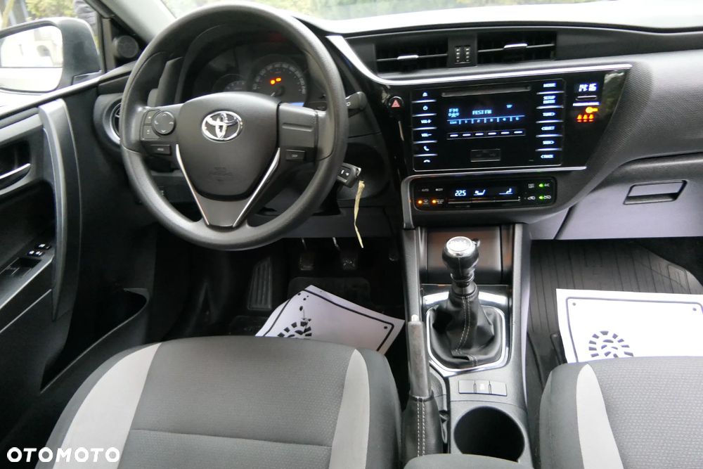 Toyota Auris 1.33 VVT-i Active - 2