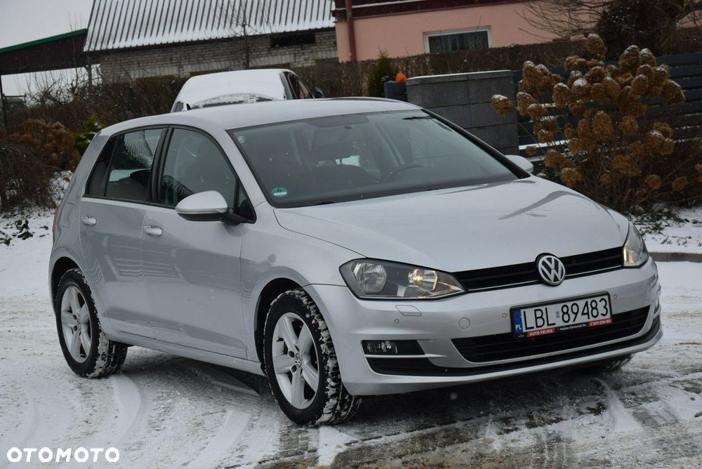 Volkswagen Golf 1.2 TSI BlueMotion Technology Comfortline - 2