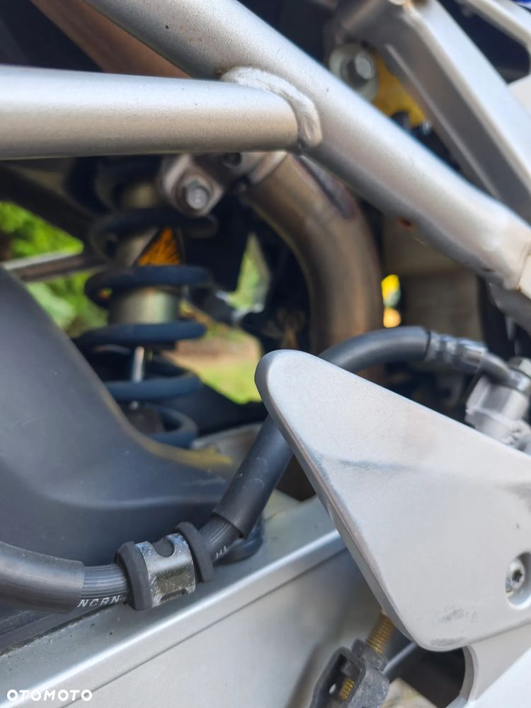 Yamaha FZ6 - 6