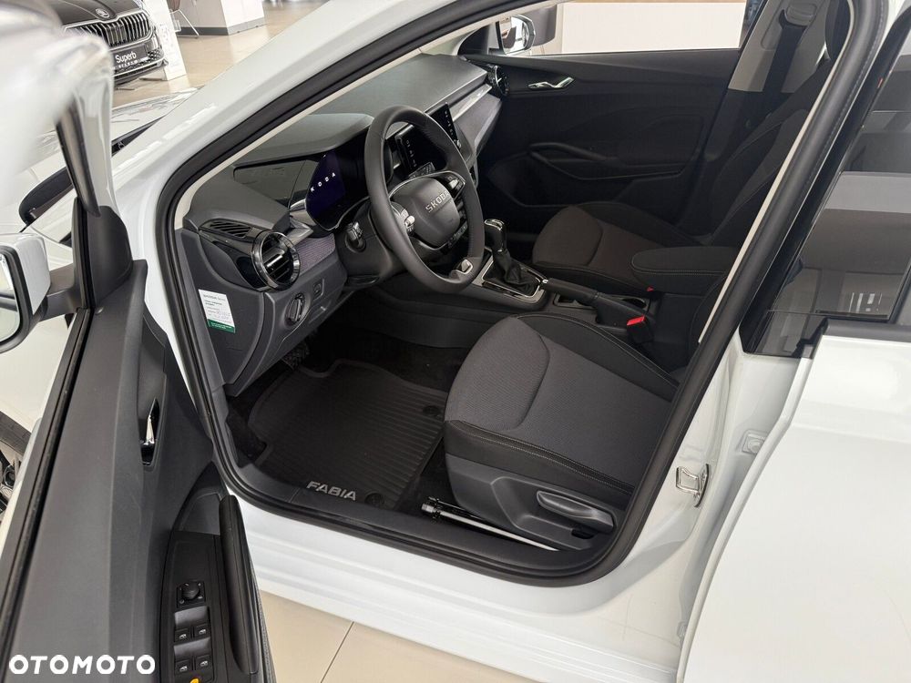Skoda Fabia - 12