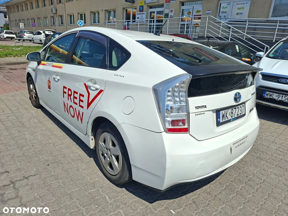 Toyota Prius - 5