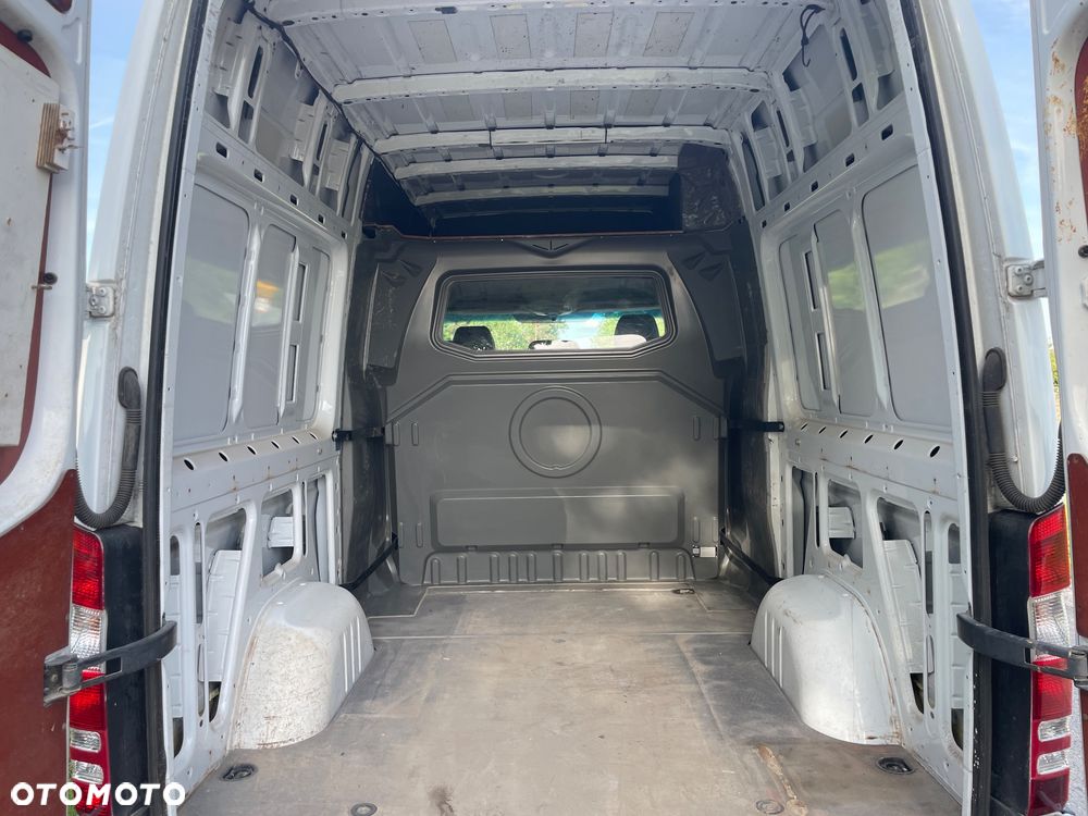 Mercedes-Benz SPRINTER - 13