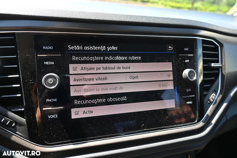 Volkswagen T-Roc 2.0 TDI SCR 4MOTION DSG Style - 31