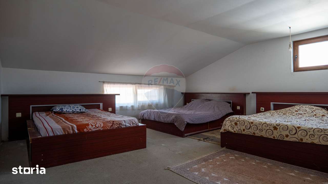 Vânzare imobil cu funcțiune mixtă casa si restaurant - Ungureni - DB - Imagine principală: 3/20