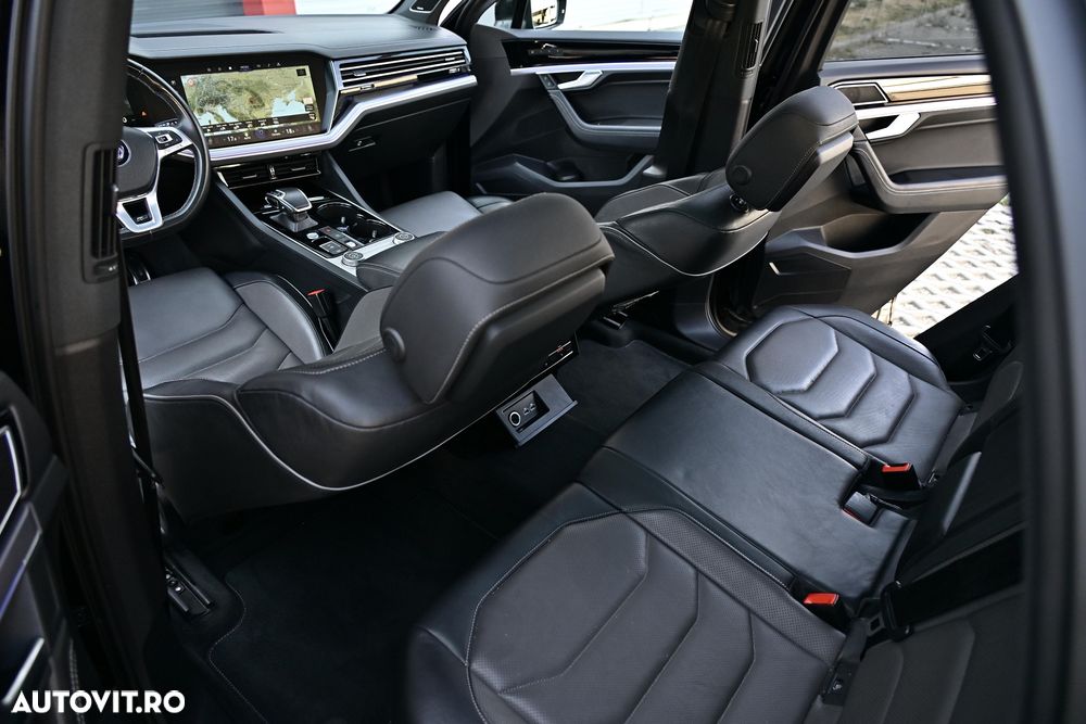 Volkswagen Touareg V6 TDI R-Style - 24