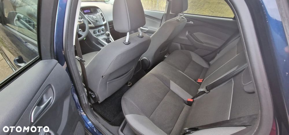 Ford Focus - 30