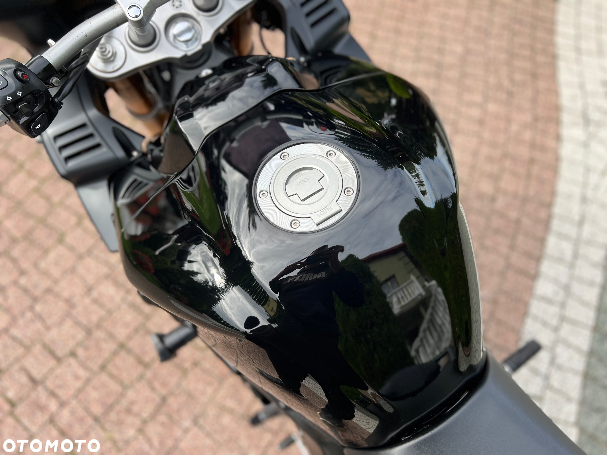 Yamaha FZ - 33