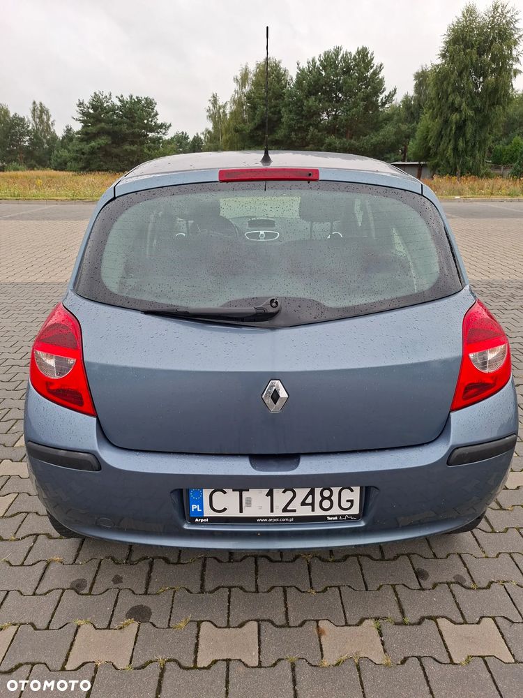 Renault Clio 1.5 dCi Authentique - 8