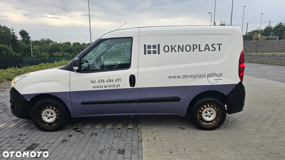 Opel Combo fa Vat - 1