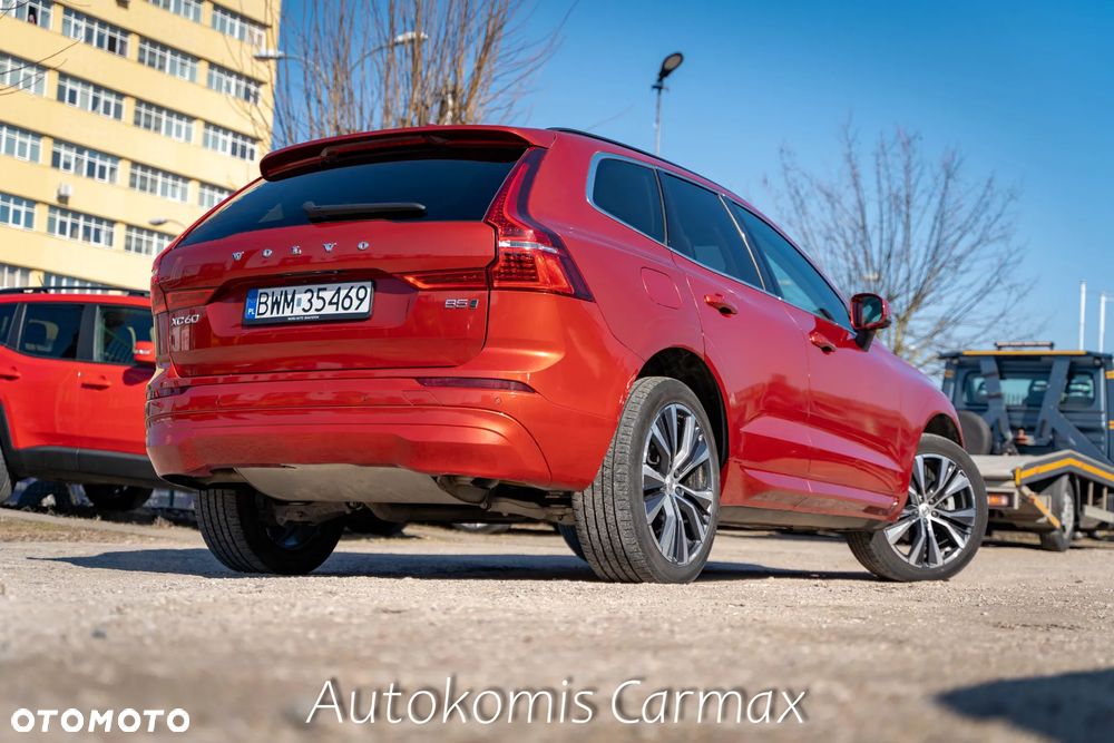 Volvo XC 60 T5 AWD Momentum - 8
