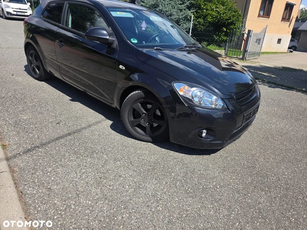 Kia Ceed 1.4 Comfort + - 24