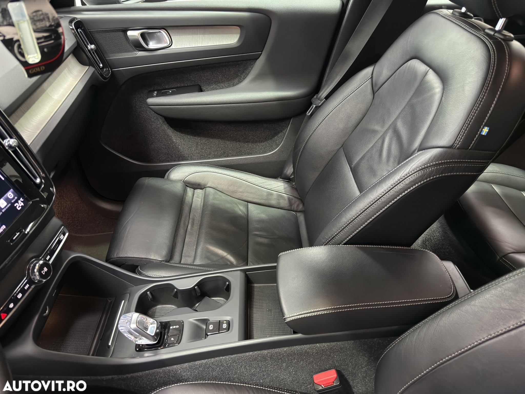 Volvo XC 40 T4 Recharge DKG Inscription Expression - 17