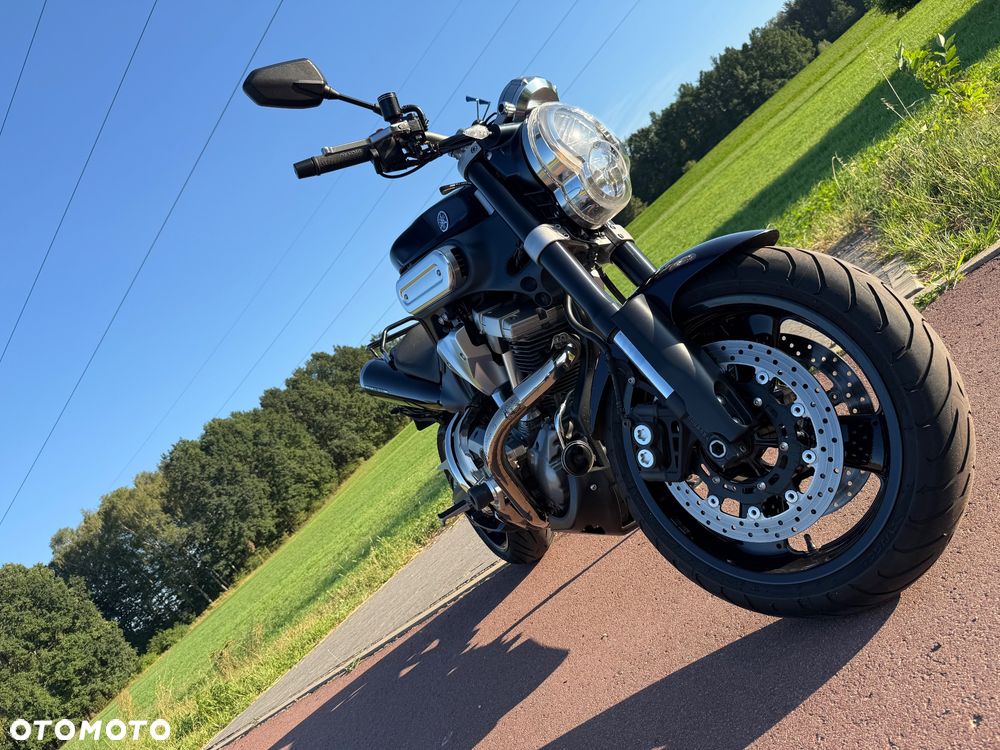 Yamaha MT - 6