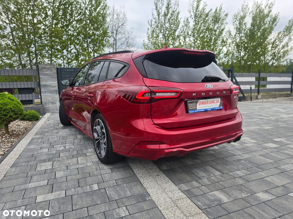 Ford Focus 1.0 EcoBoost Hybrid ST-LINE X - 19