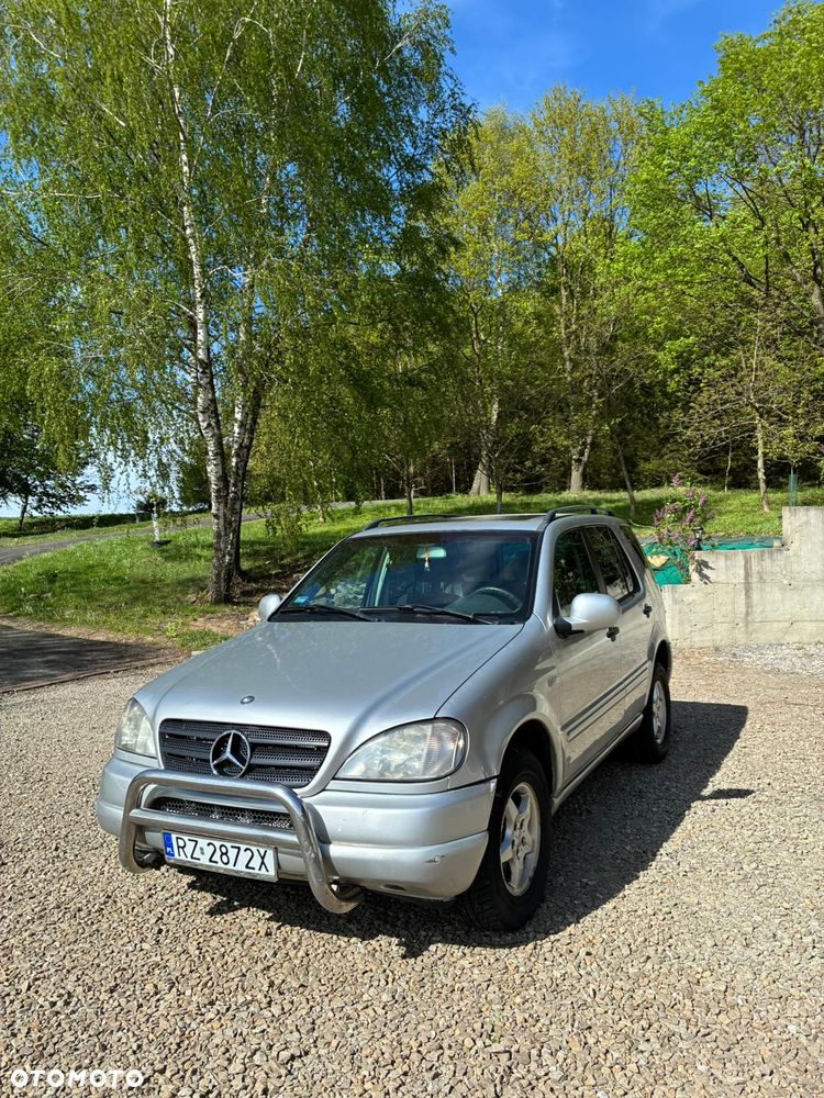 Mercedes-Benz ML - 1