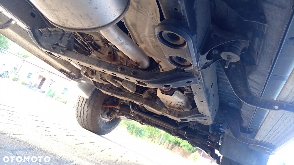 Toyota Land Cruiser - 20