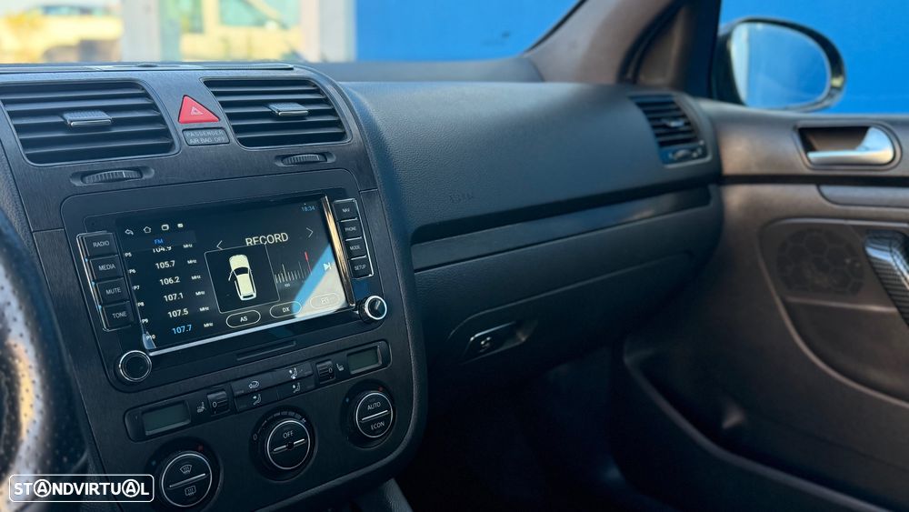 VW Golf 2.0 GTI DSG - 13