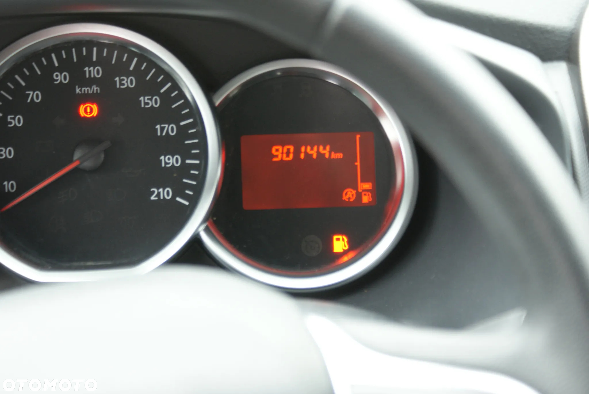 Dacia Sandero - 8